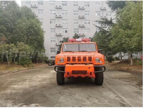 森林消防越野供水车