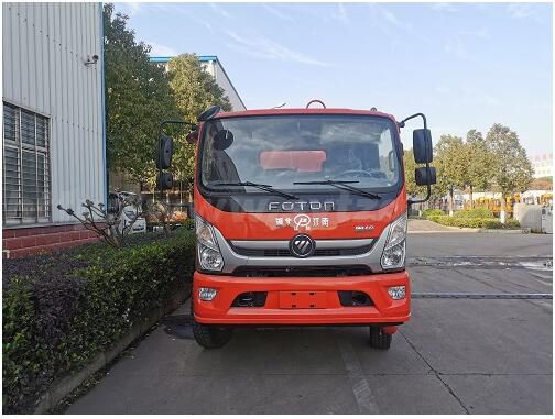 森林消防越野供水车