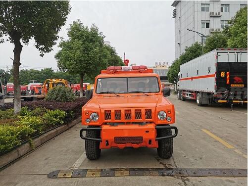 森林消防救险车